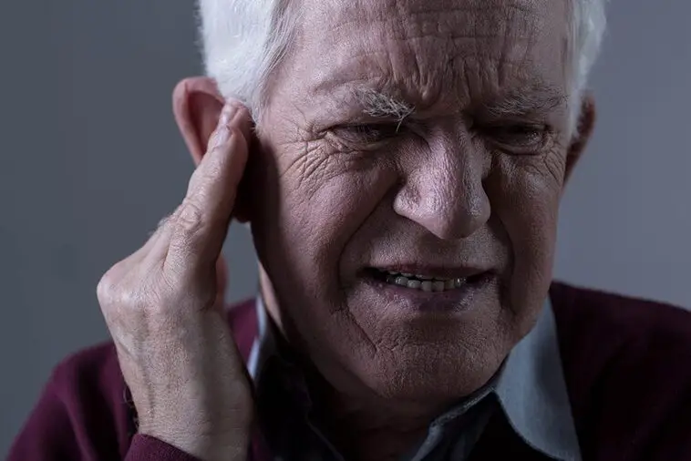 Old man with tinnitus | North Houston Hearing